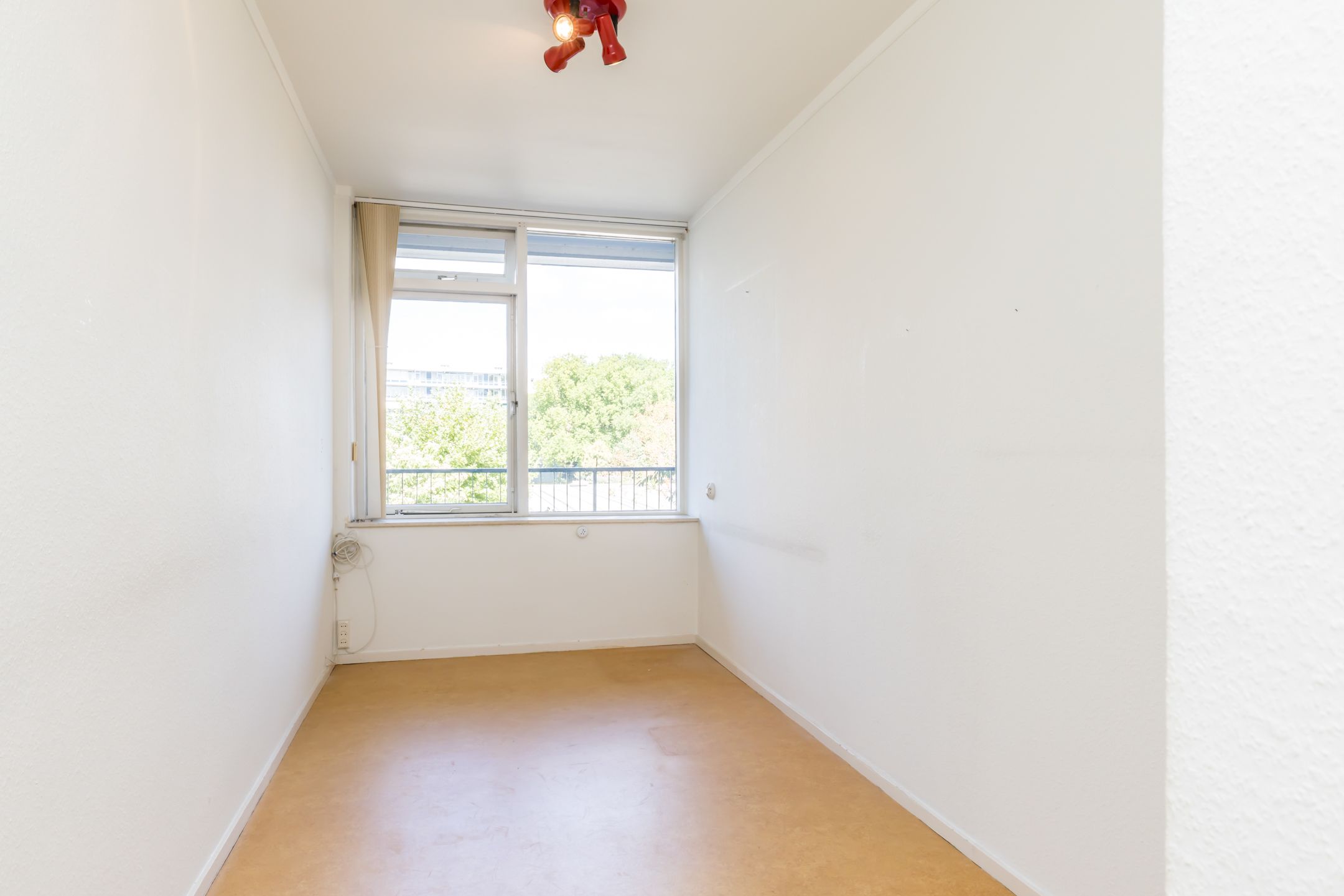 Foto 21 van Burg. van Grunsvenplein 33