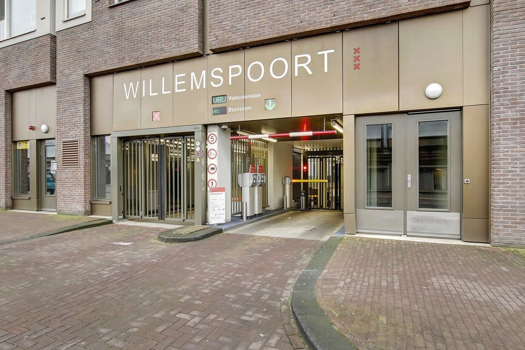 Foto 1 van Haarlemmerplein