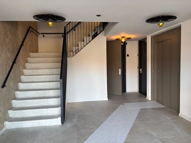 Photo 4 of Scharloo 7-J