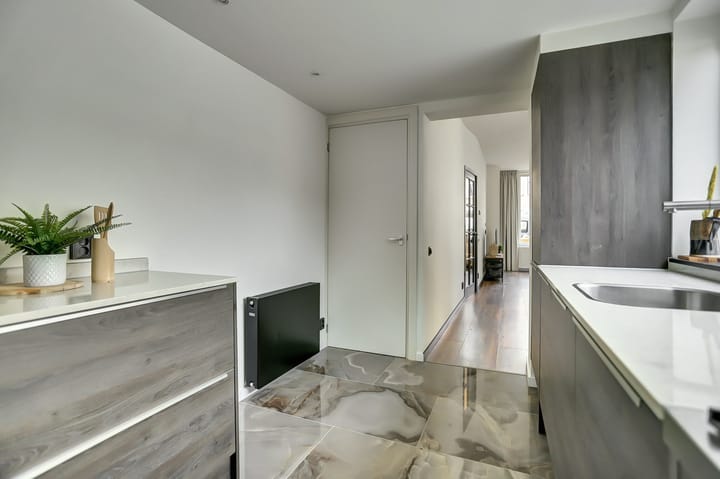 Foto 9 van Van Goorstraat 54