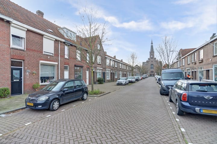 Foto 25 van Van Goorstraat 54