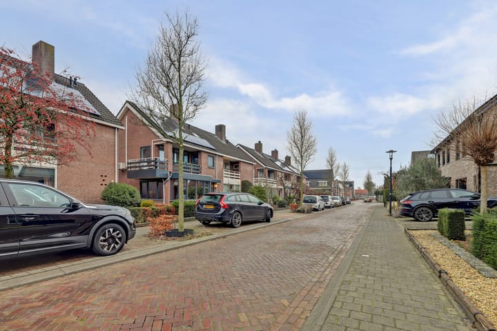 Foto 12 van Burgemeester van Mierlostraat 34