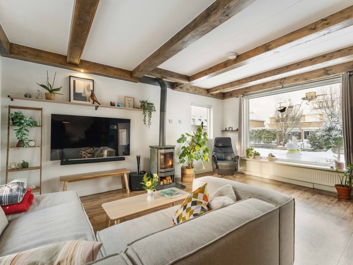 Photo 2 of Van Lockhorstweg 31