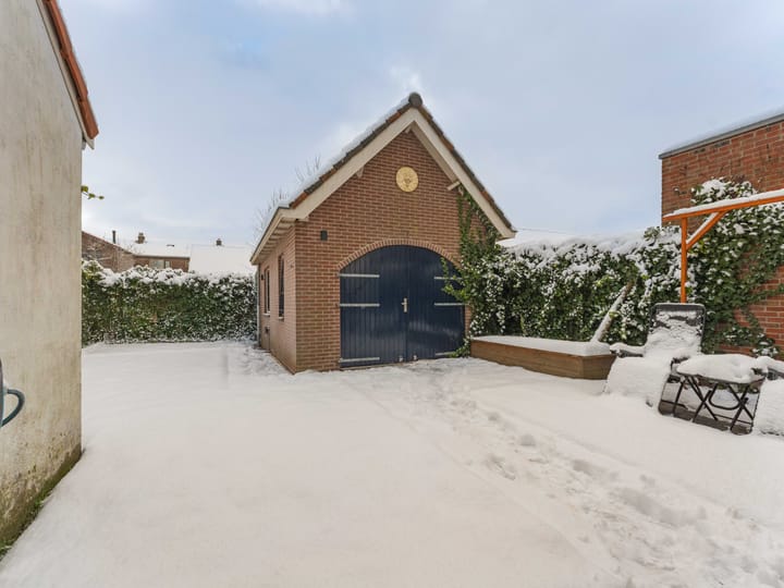 Foto 38 van Van Lockhorstweg 31