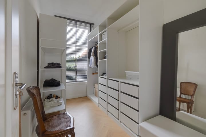 Photo 28 of De Perponcherstraat 136