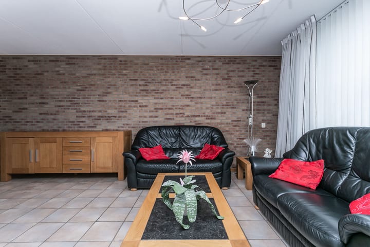 Photo 10 of Pastoor Savelbergstraat 124