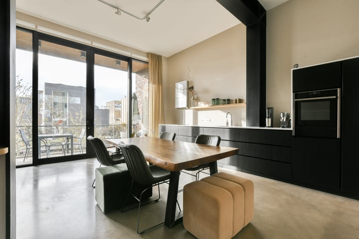 Photo 9 of Bert Haanstrakade 410