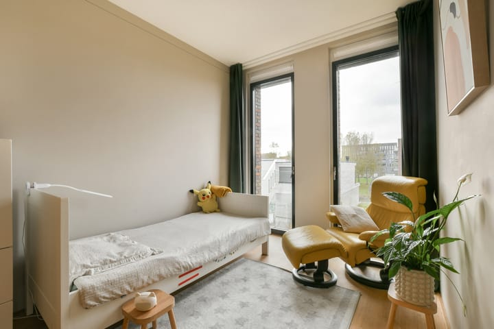 Photo 20 of Bert Haanstrakade 410