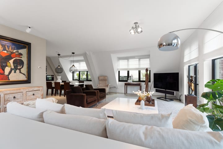 Photo 2 of Amsterdamsestraatweg 44