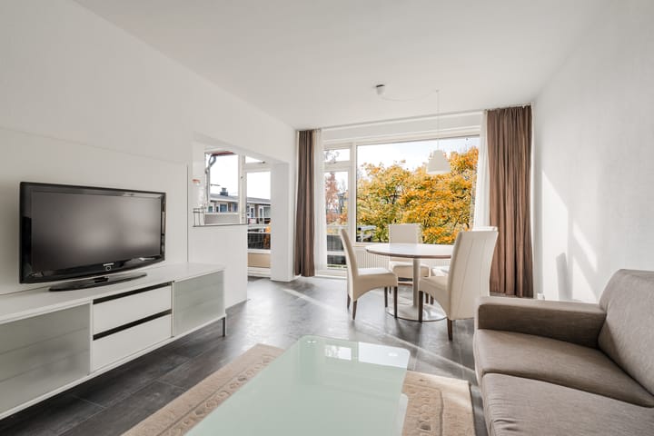 Photo 2 of Julianaplantsoen 153