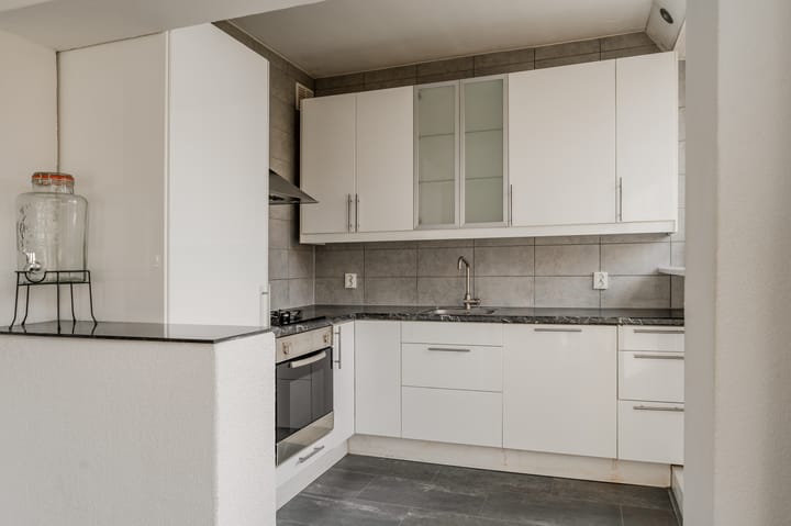 Photo 3 of Julianaplantsoen 153