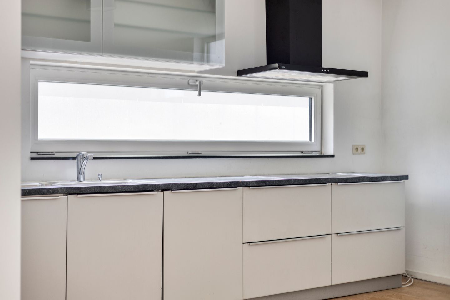 Foto 14 van Herdenkingsplein 50-C