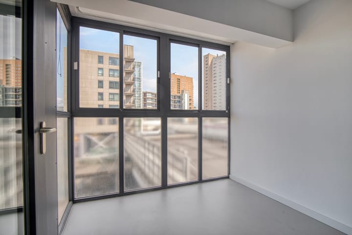 Foto 10 van Zuidplein 454