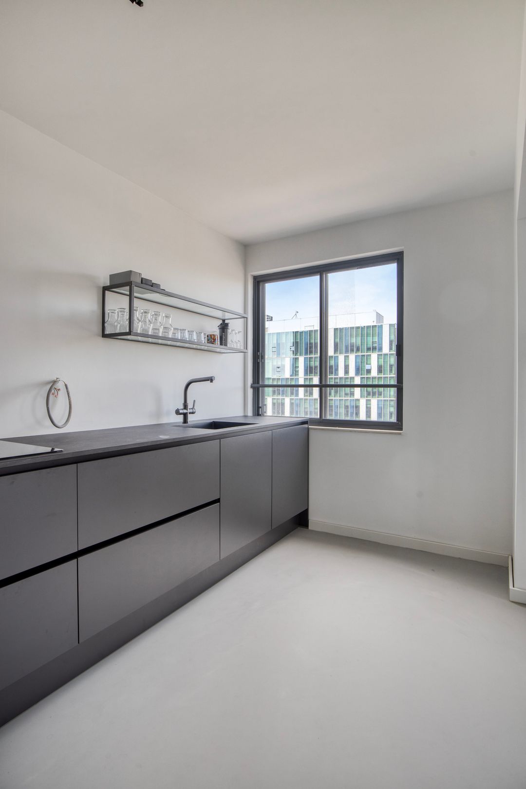 Photo 7 of Zuidplein 454