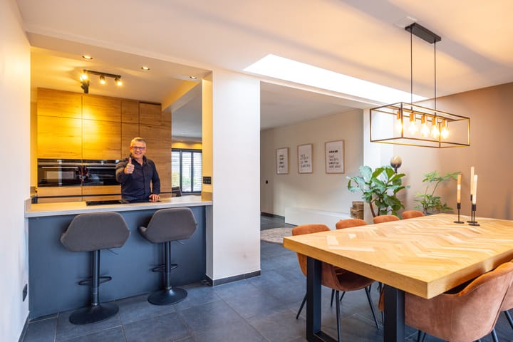 Photo 17 of Gouverneur Houbenlaan 27