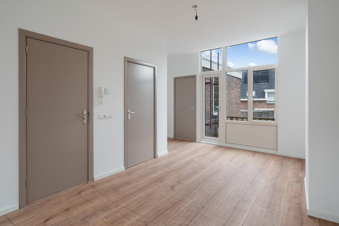 Photo 7 of Mauritsstraat 12-A