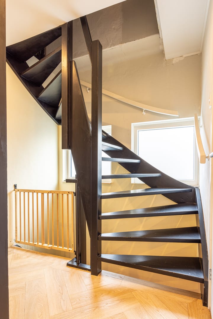 Photo 24 of Gouverneur Houbenlaan 27