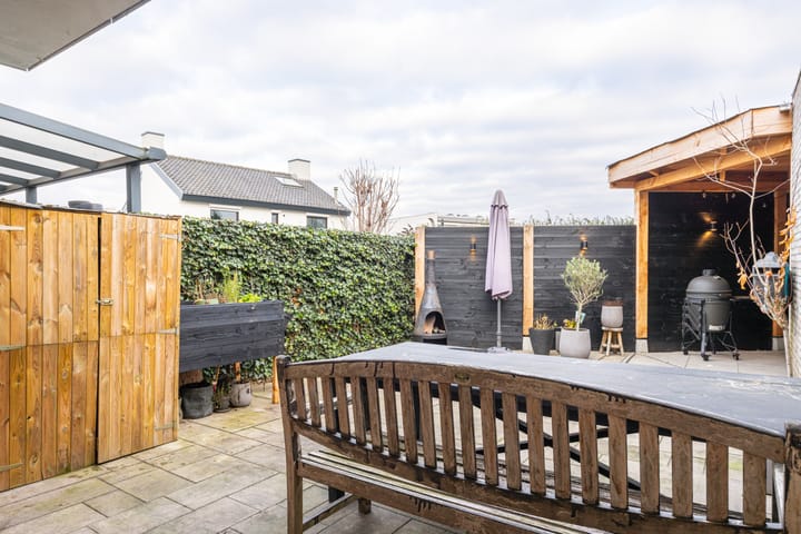 Photo 35 of Gouverneur Houbenlaan 27