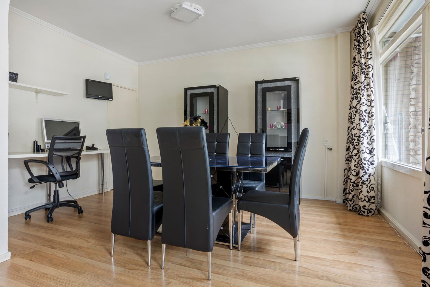 Photo 5 of Burgemeester Caan van Necklaan 434