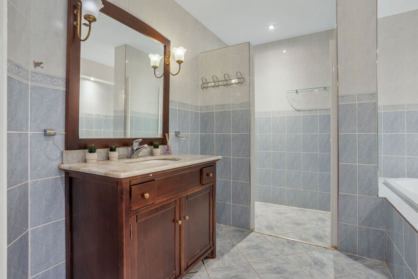 Photo 14 of Burgemeester Caan van Necklaan 434