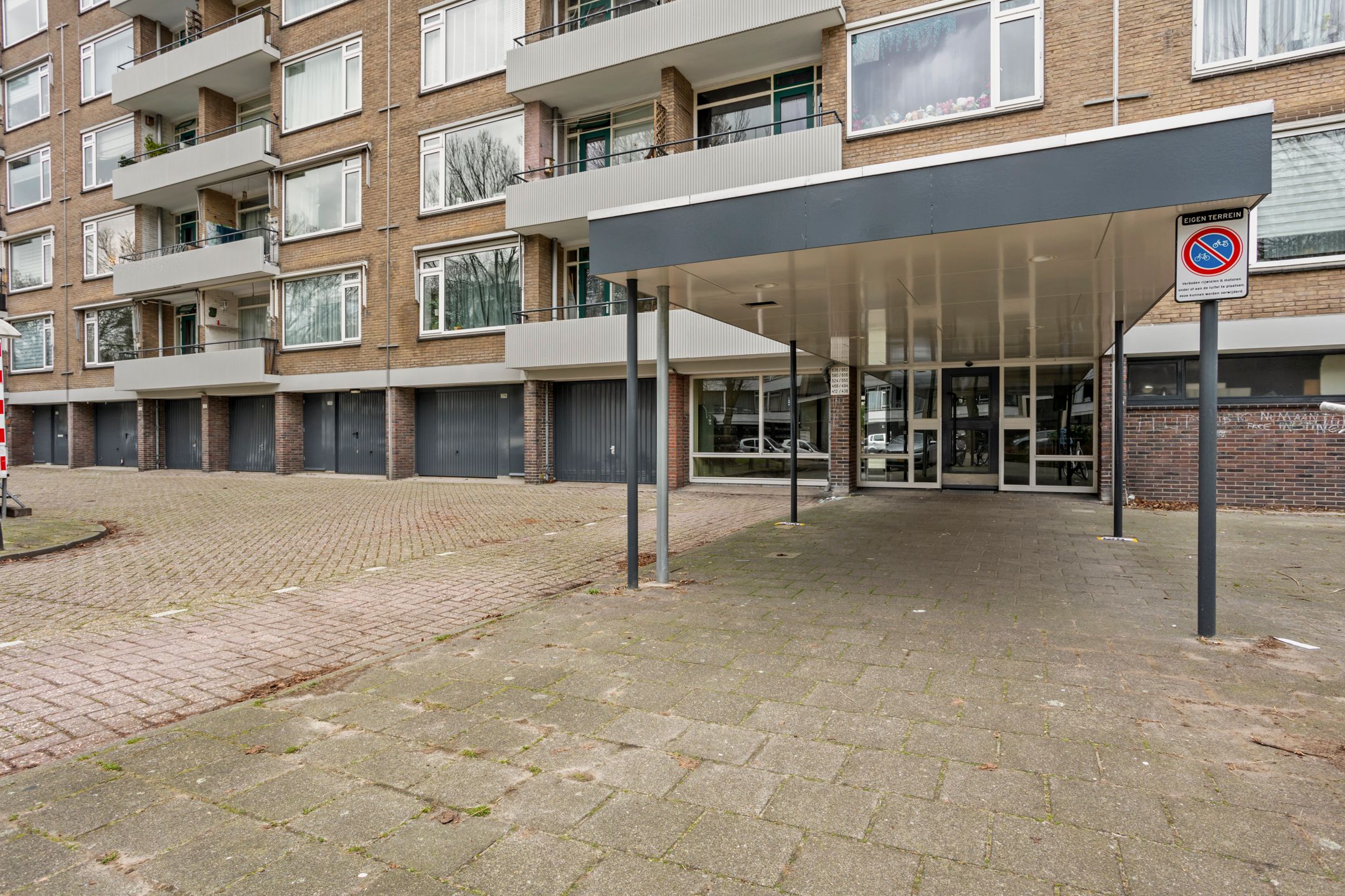 Photo 24 of Burgemeester Caan van Necklaan 434