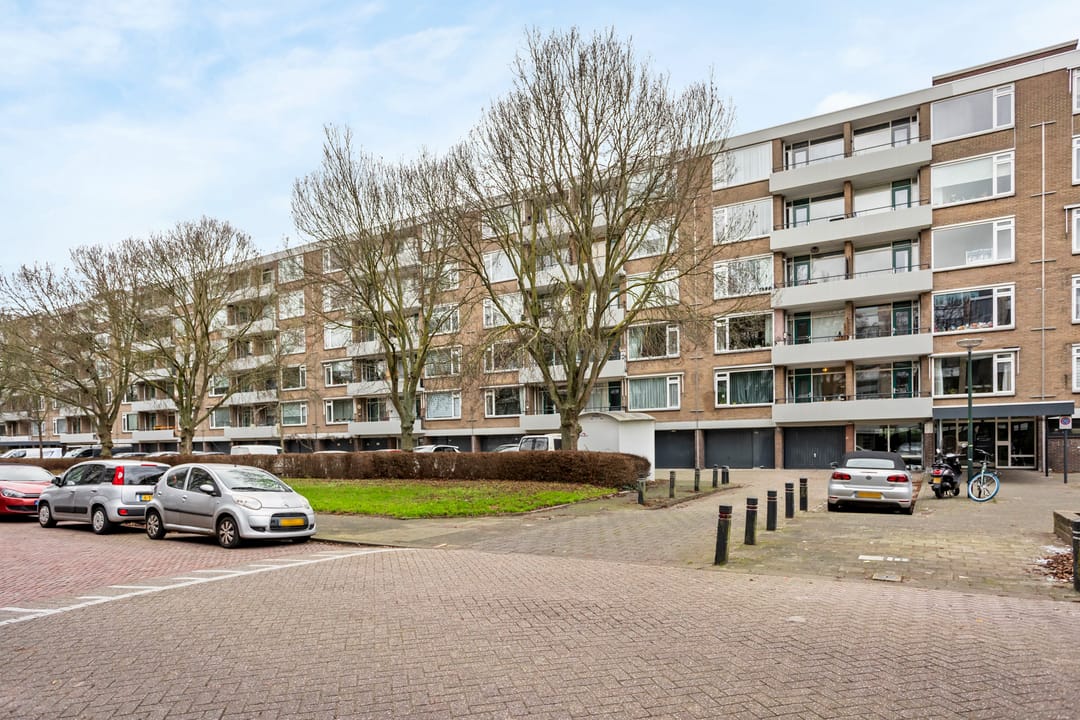 Photo 32 of Burgemeester Caan van Necklaan 434