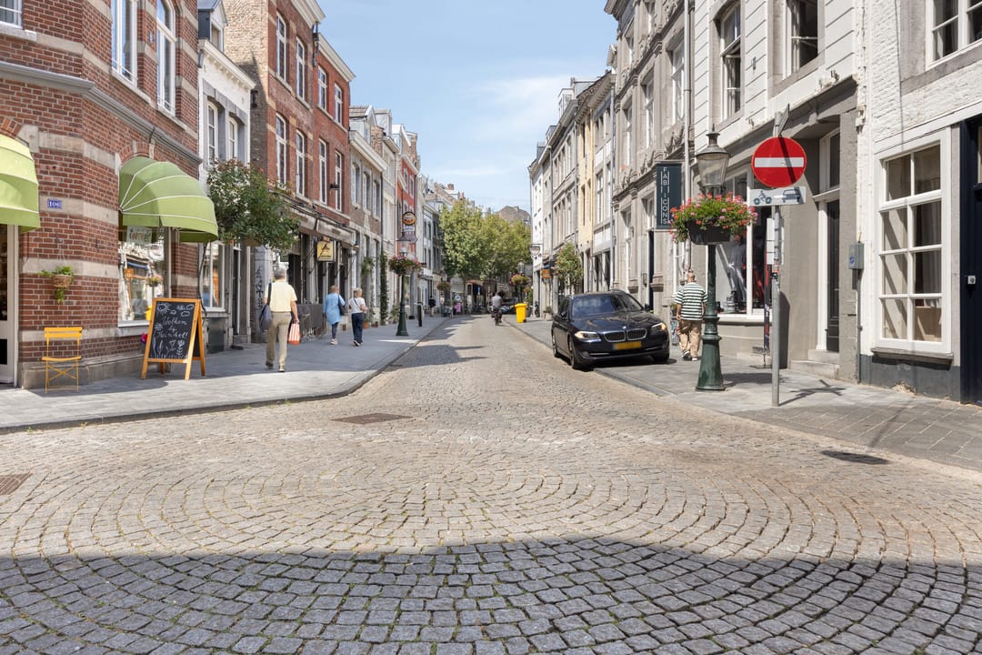 Photo 23 of Hoogbrugstraat 76