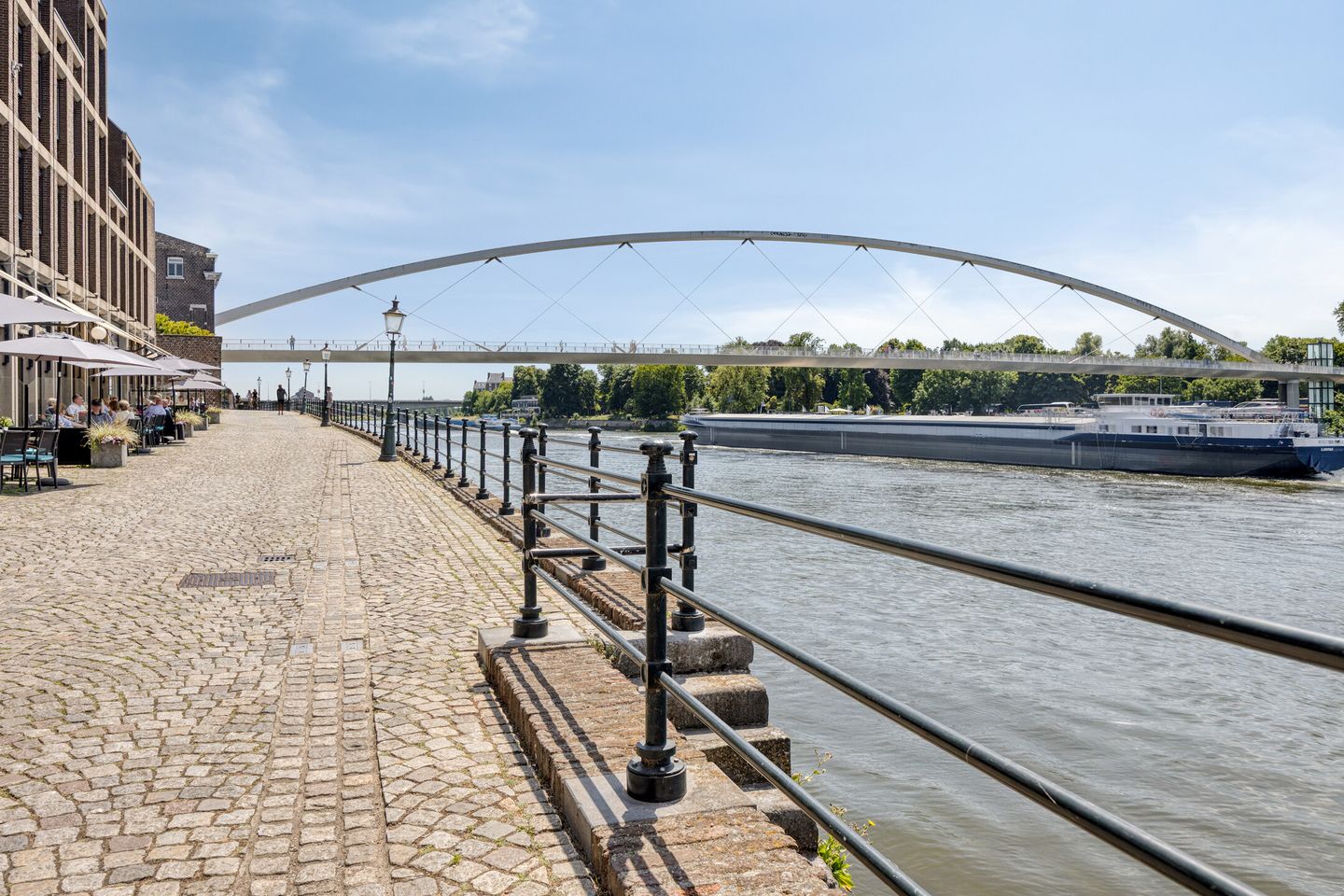 Photo 25 of Hoogbrugstraat 76