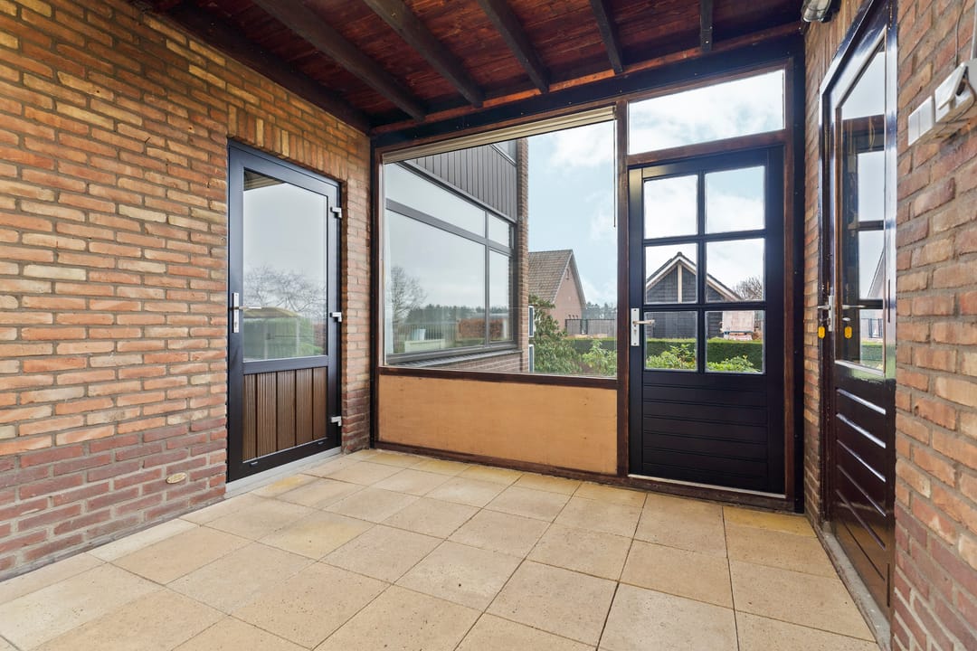 Photo 17 of Burgemeester Douvenstraat 22-A