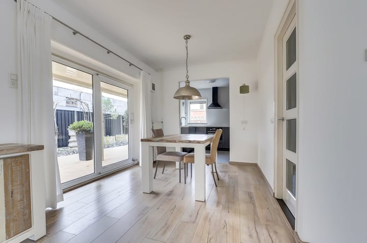 Foto 10 van Beatrixlaan 42