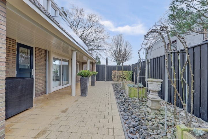 Foto 35 van Beatrixlaan 42