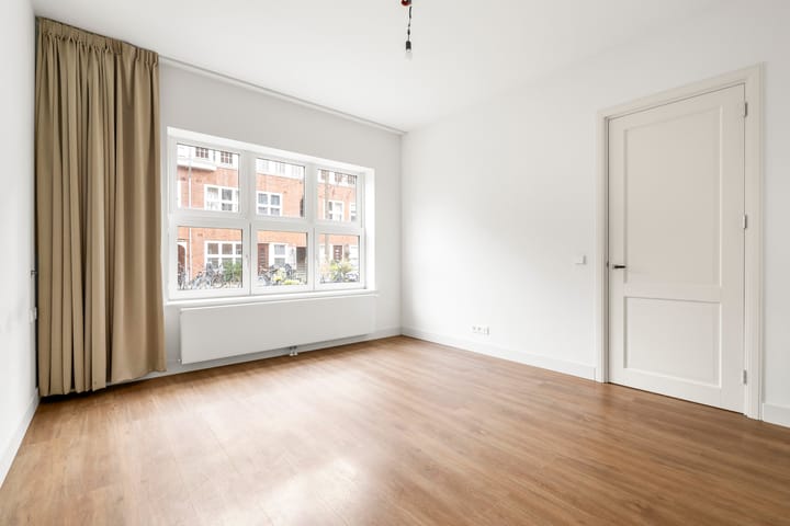 Foto 15 van Paramaribostraat 75