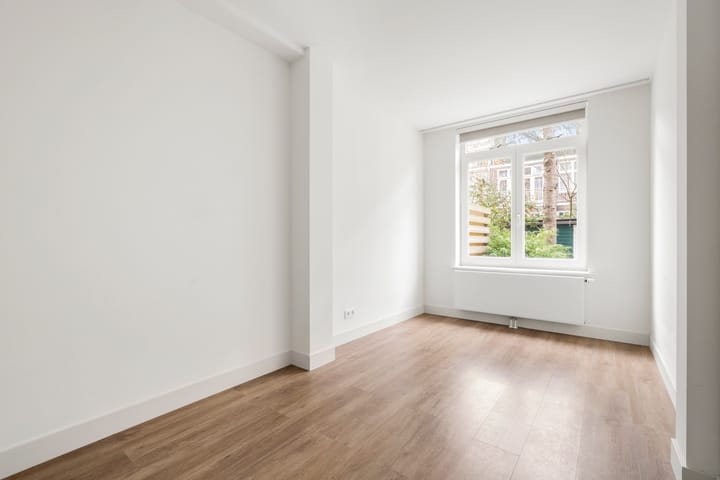 Foto 17 van Paramaribostraat 75