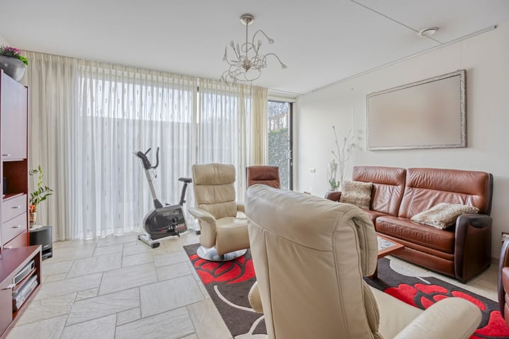 Foto 6 van Poelenburg 9