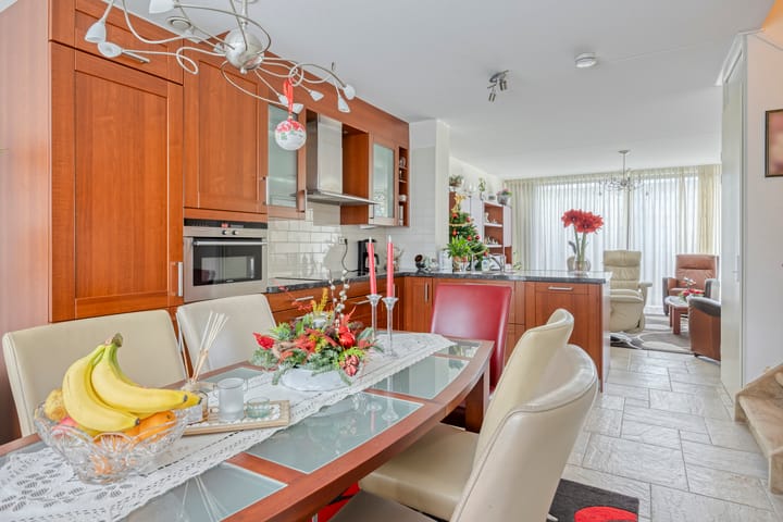 Foto 8 van Poelenburg 9