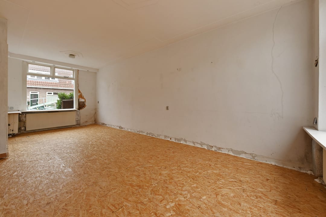 Photo 11 of Emmastraat 47