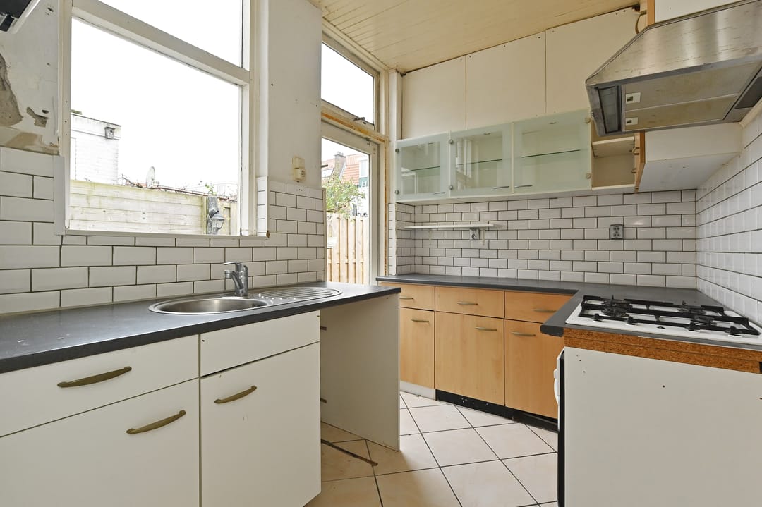 Photo 13 of Emmastraat 47