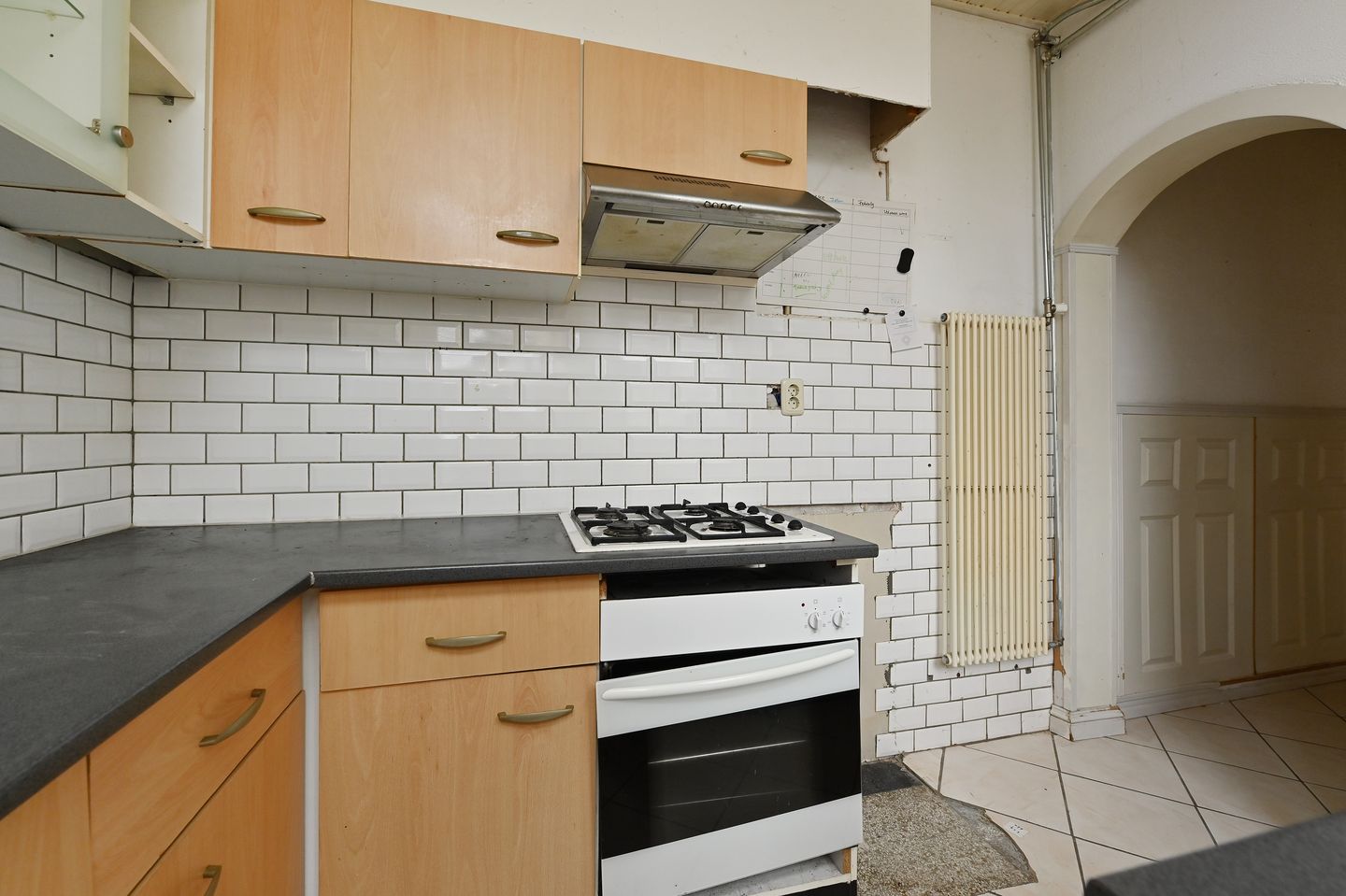 Photo 14 of Emmastraat 47