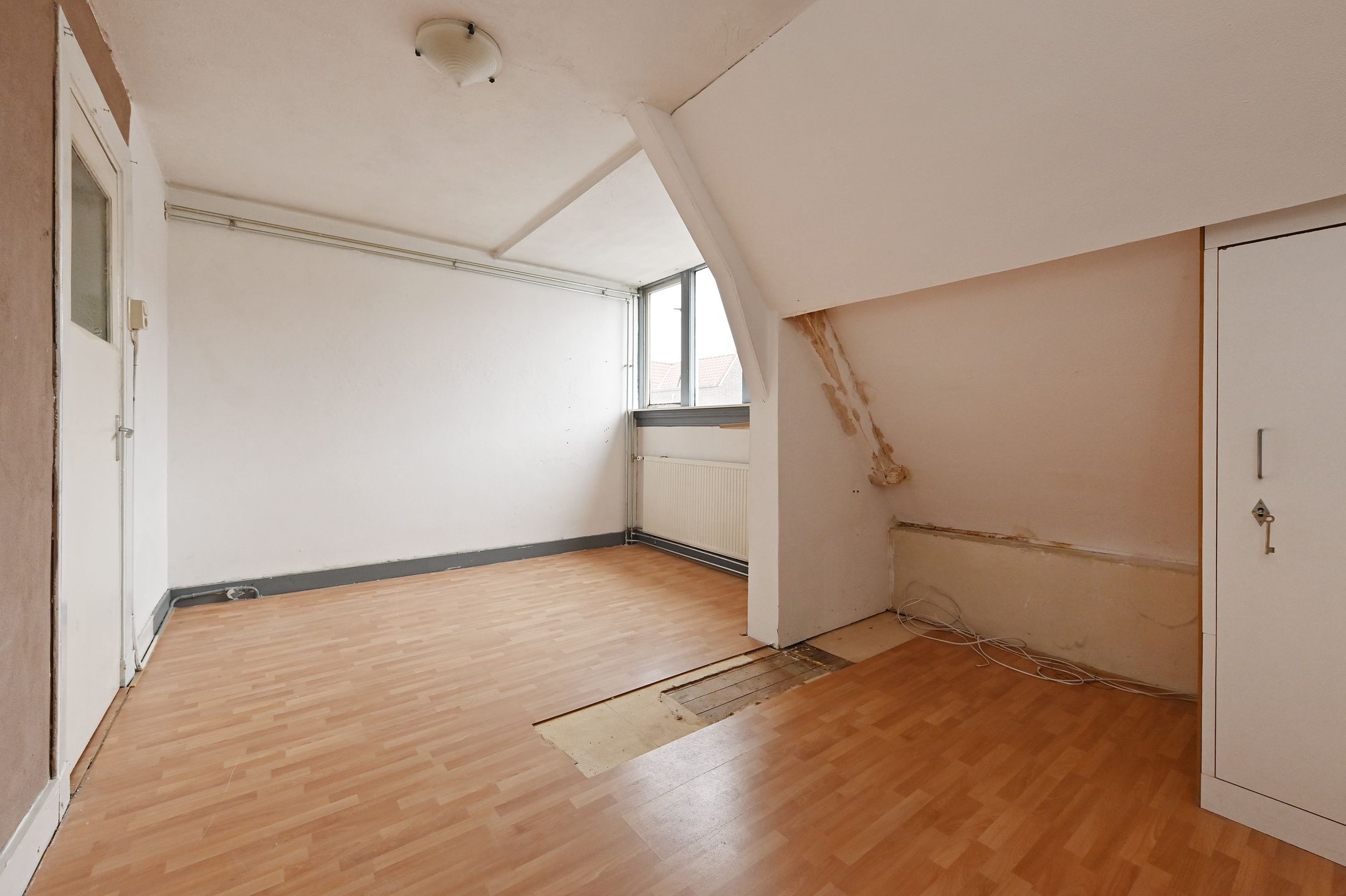 Photo 24 of Emmastraat 47