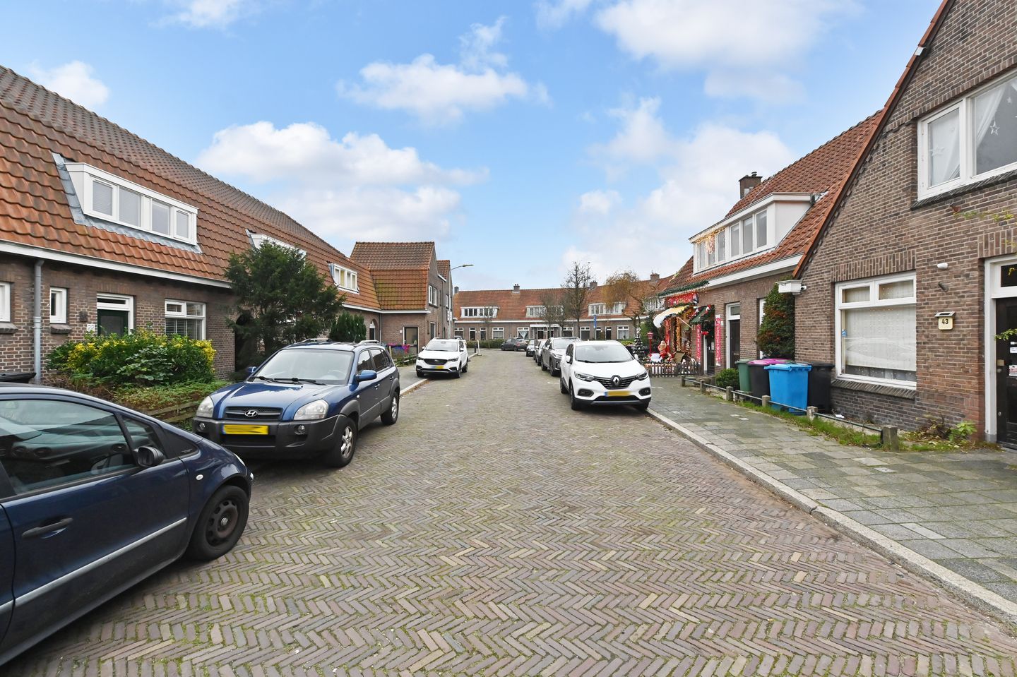 Photo 40 of Emmastraat 47