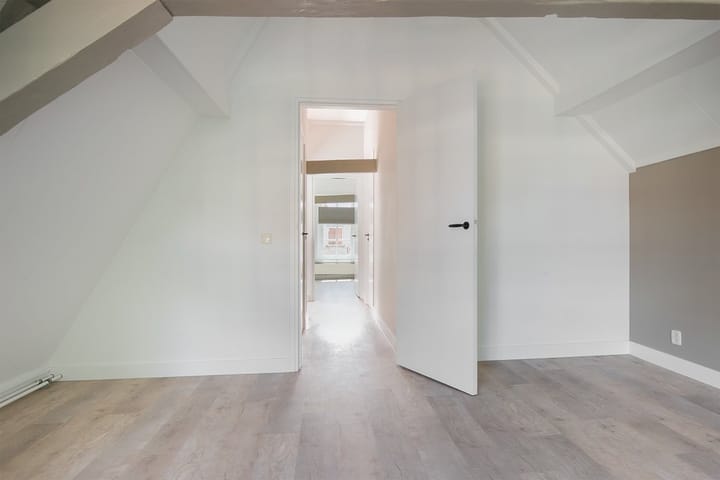 Photo 14 of Eewal 80-A