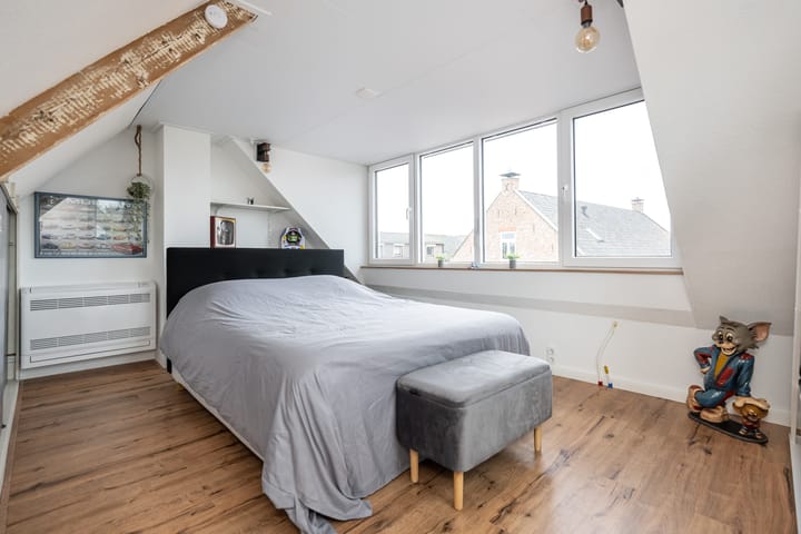 Foto 18 van Julianaweg 53