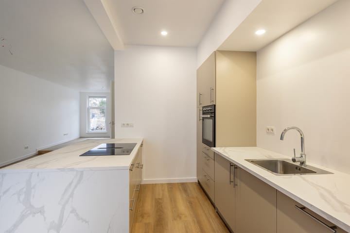 Photo 13 of Willem Barendszoonstraat 17