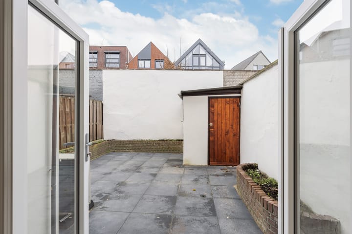 Photo 15 of Willem Barendszoonstraat 17