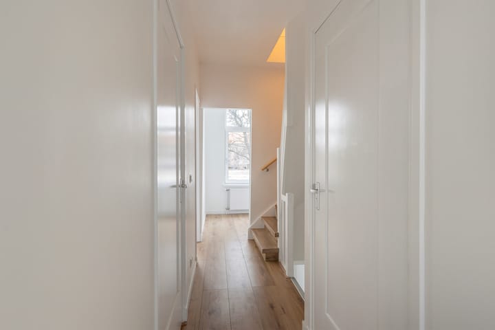 Photo 19 of Willem Barendszoonstraat 17