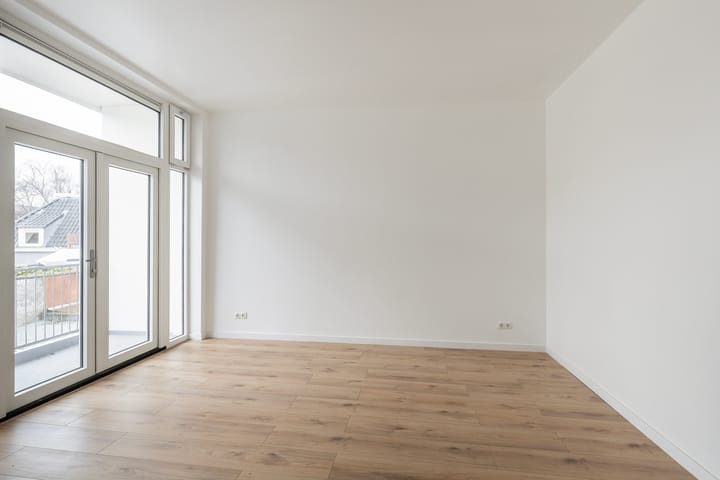 Photo 21 of Willem Barendszoonstraat 17