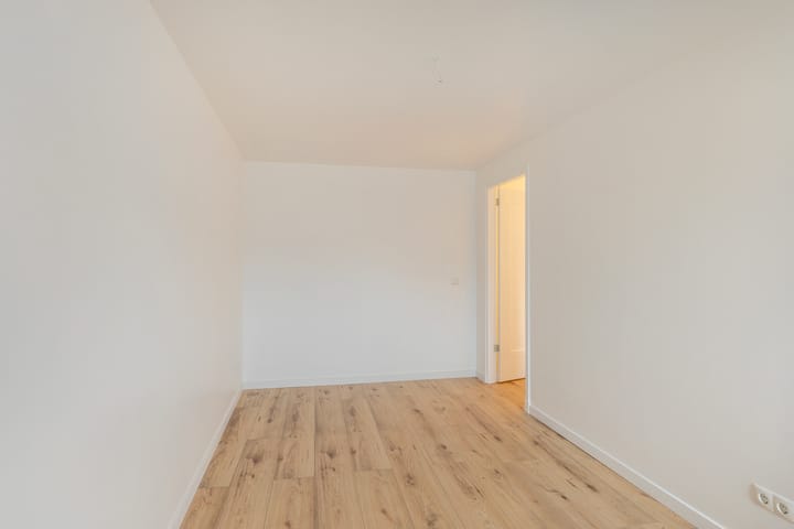 Photo 37 of Willem Barendszoonstraat 17