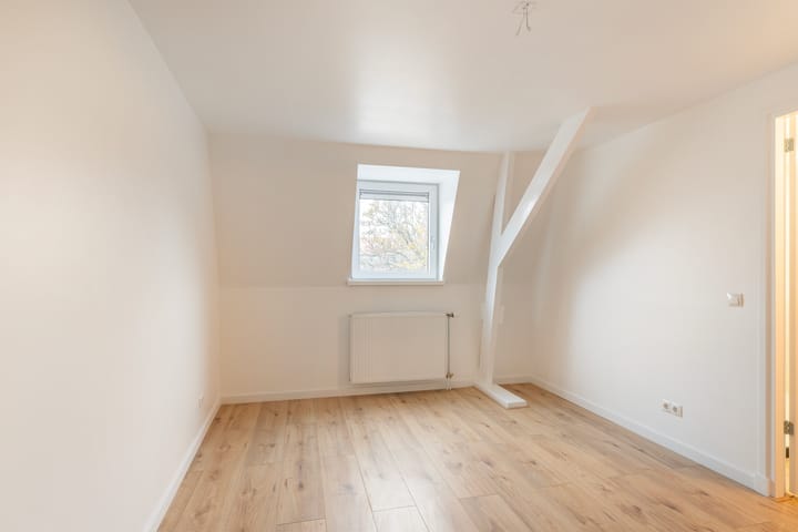 Photo 38 of Willem Barendszoonstraat 17