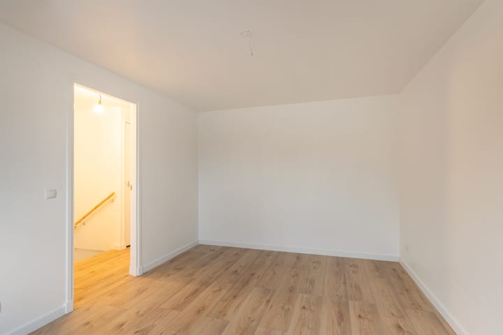 Photo 39 of Willem Barendszoonstraat 17