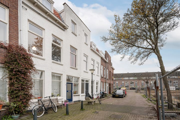 Photo 44 of Willem Barendszoonstraat 17